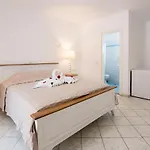 شقة فندقية Georgia Mare 4*