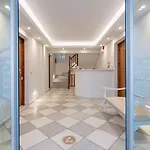 Georgia Mare شقة فندقية 4*