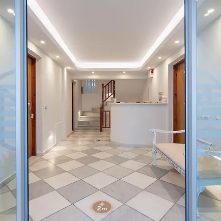 Georgia Mare Lejlighedshotel 3*