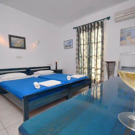 Georgia Mare 3*